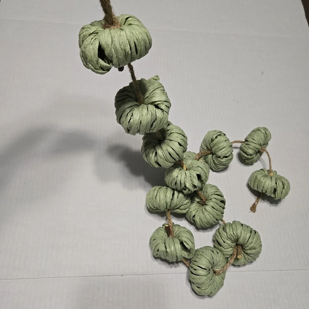 Pumpkin Garland Rope evergreen pastel, 3'